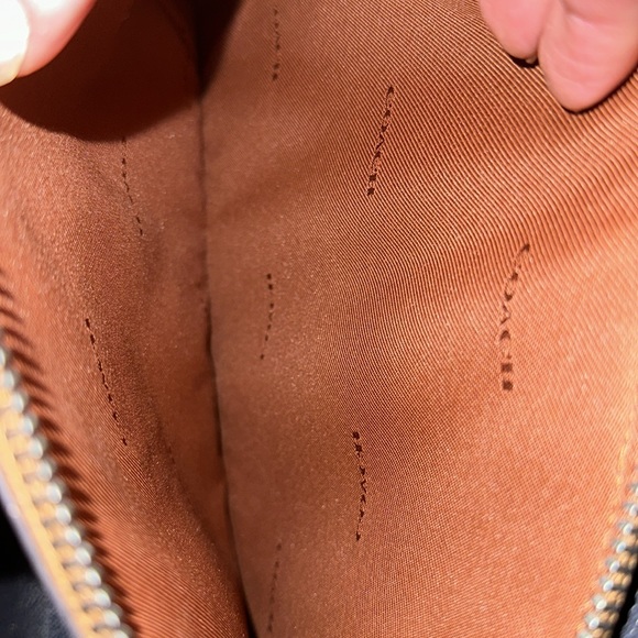 Coach Willow Shoulder Bag - Picture 5 of 8